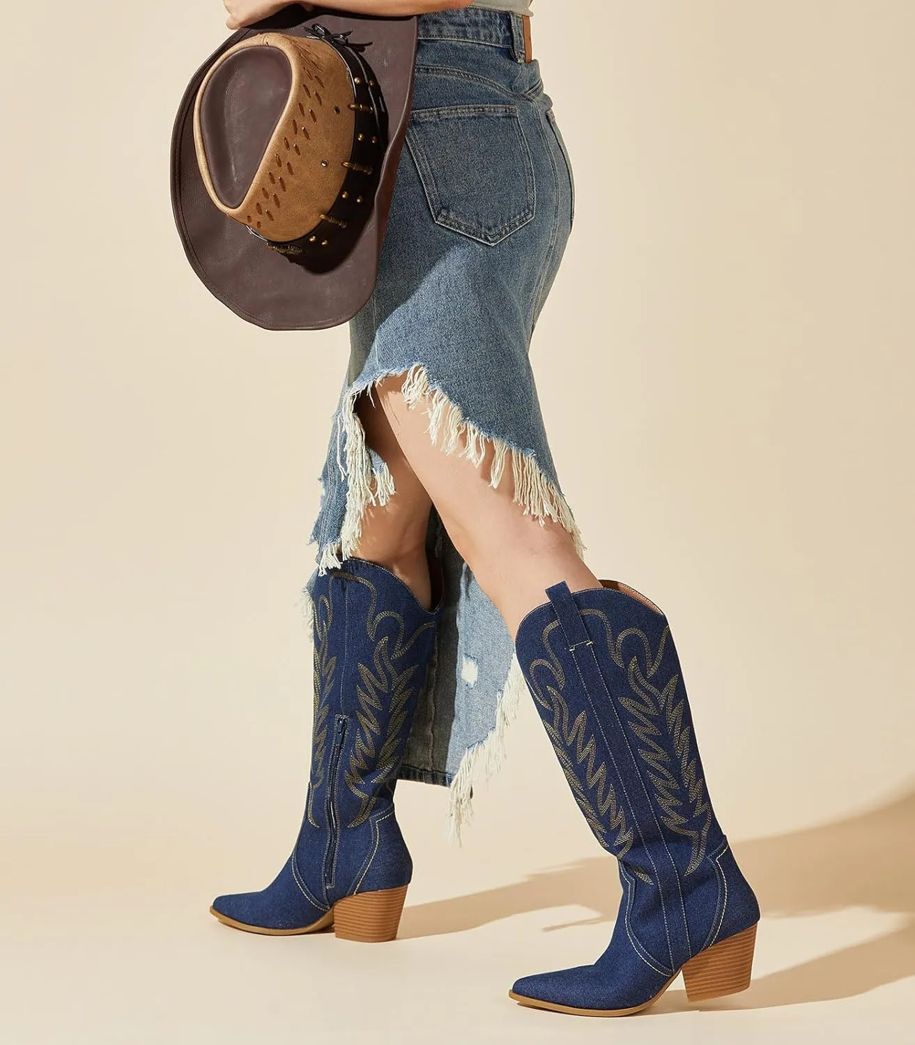 Arromic Cowboy Boots for Women Comfortable Womens Embroidered Western Cowgirl Knee High Boots Pointed Toe Zipper Chunky Heel Country Outfit Retro Tall Boots