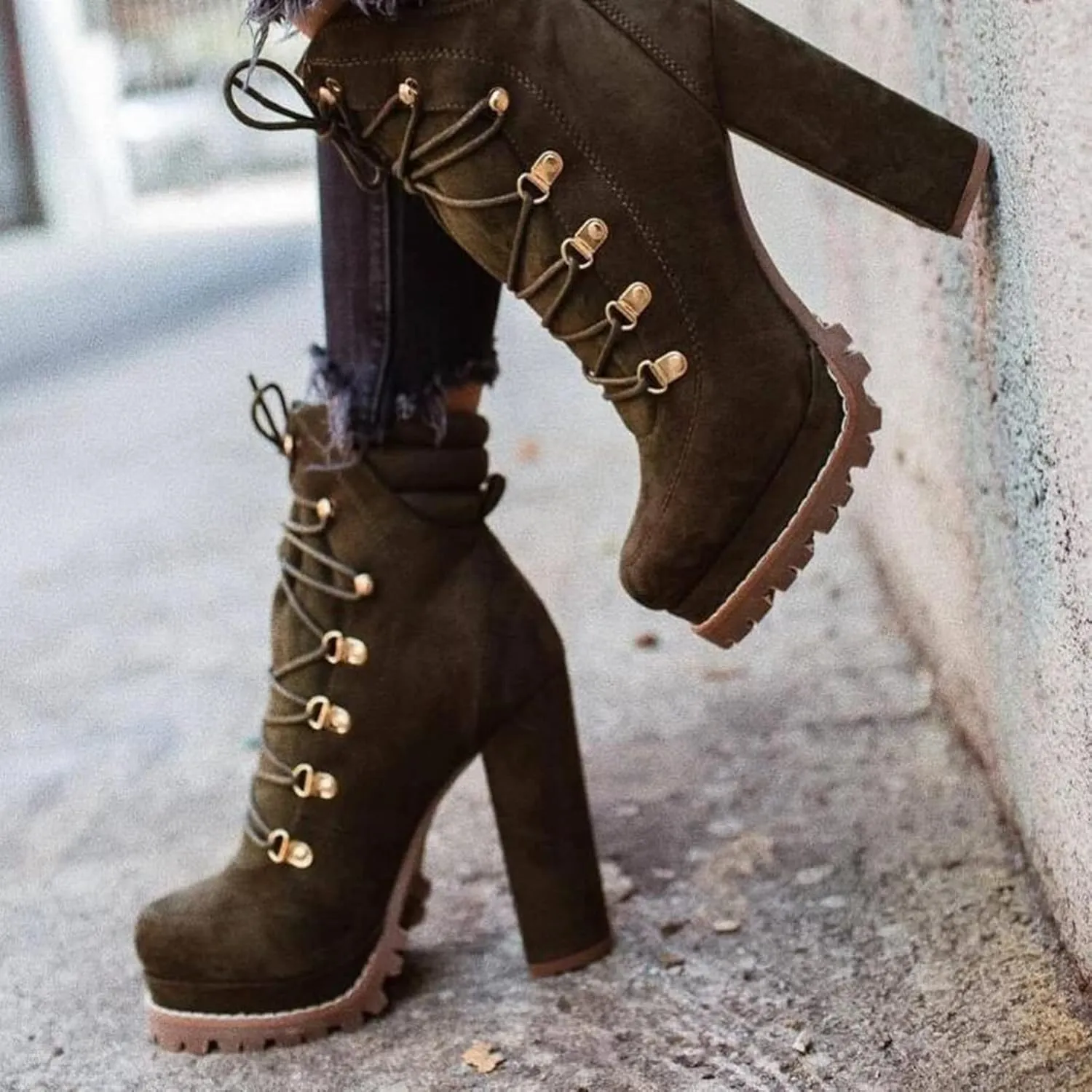 Bcshiye Women's Platform Ankle Boots Round Toe Lace Up Combat Boots Chunky High Heel Platform Knight Boots Winter Shoes