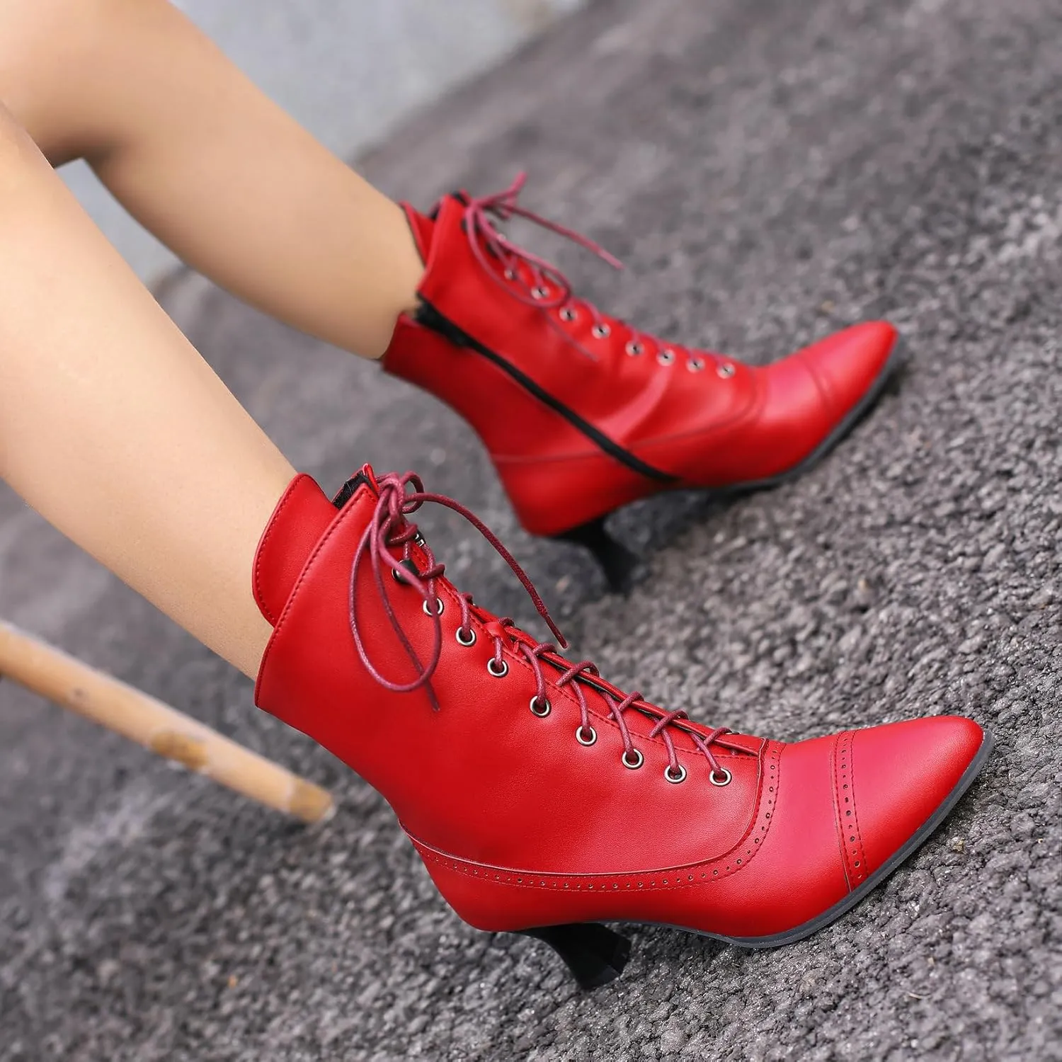 Betastella Womens Vintage Style Renaissance Boots Kitten Heel Lace Up Victorian Boots Pointed Toe Chunky Heel Ankle Boots Wingtip Witch Booties