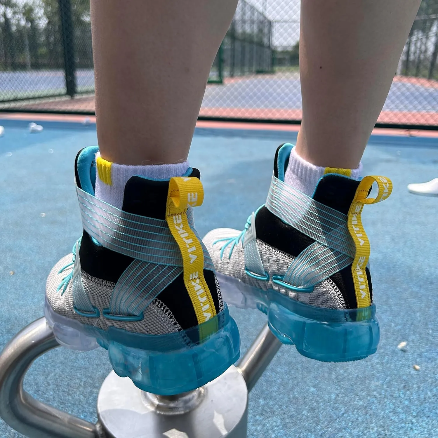 Boys Girls Sneakers Lightweight Tennis Running Walking Athletic Sports Casual Shoes