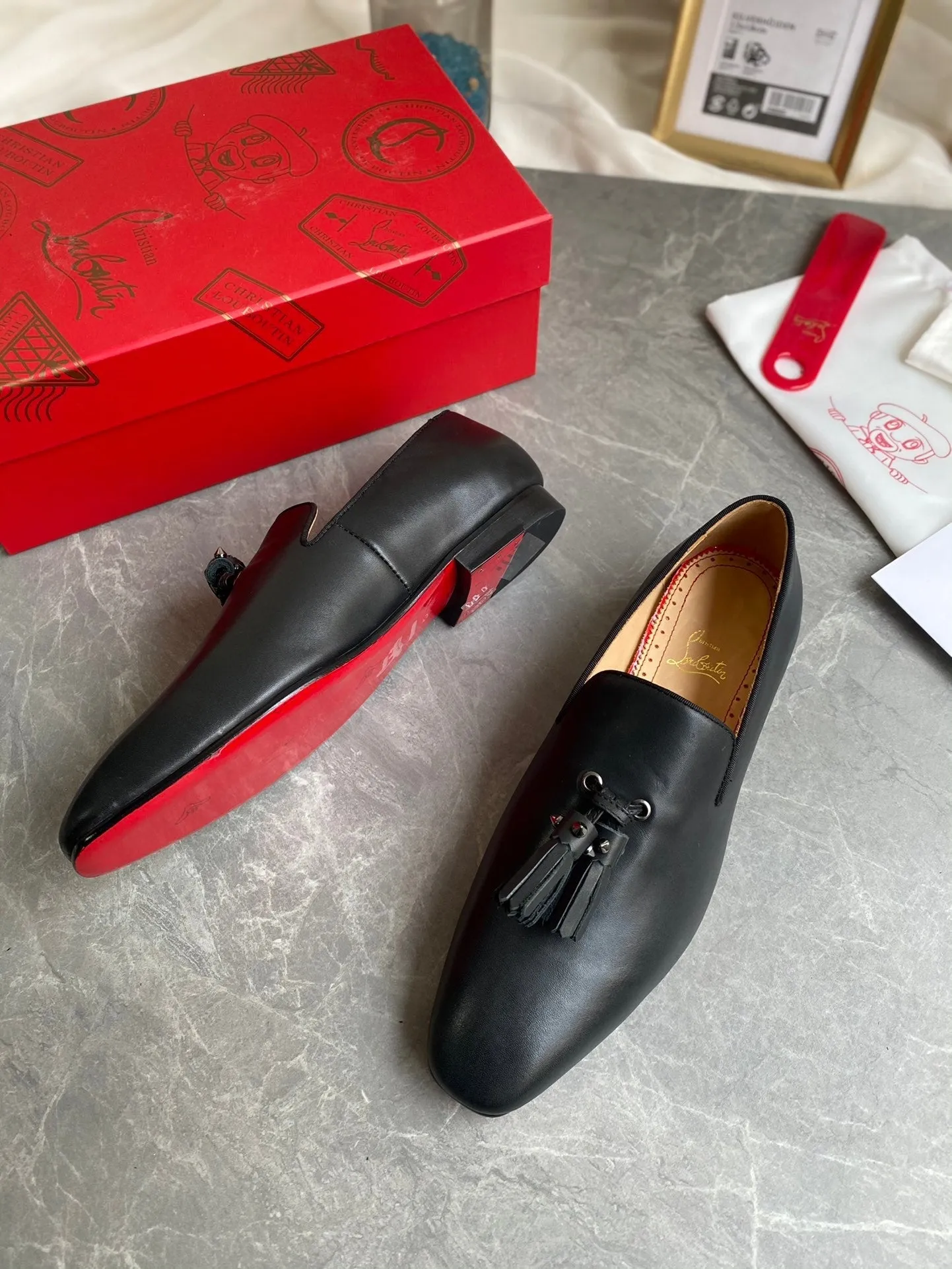 CL Dandelion Tassel Loafers Black Cowhide 242404