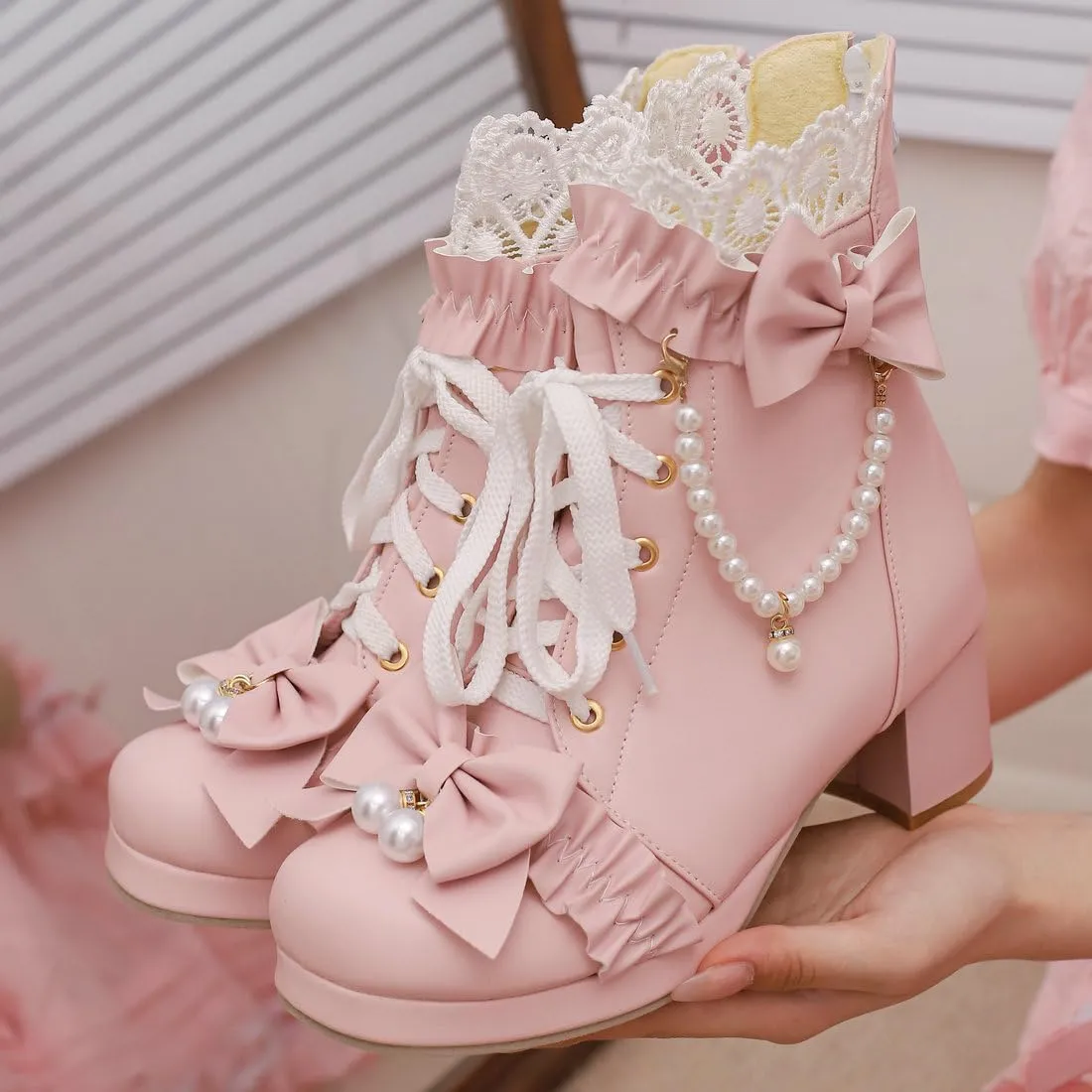 DINTAHA Kawaii Shoes For Women,Goth Lolita Platform Boots,Bow Ankle Boots Cute Sweet Cosplay Shoes