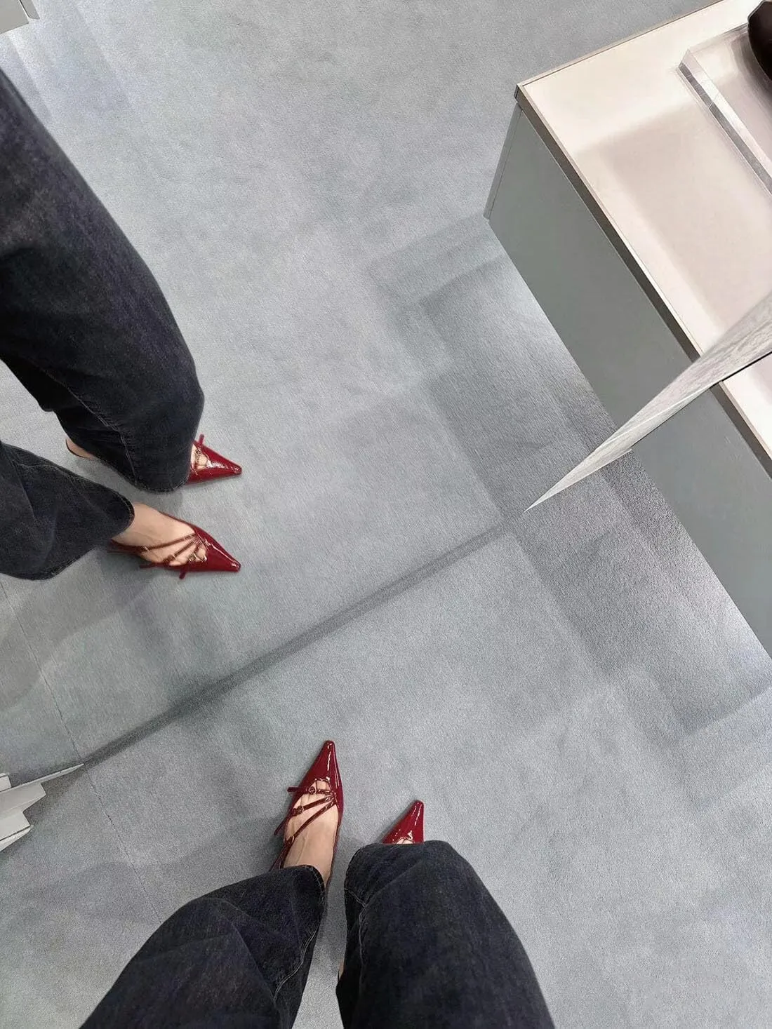 Divanne Slingback Heels for Women, Pointed Toe Kitten Heels Pumps Multi-Buckle Sling Back Shoes Low Heel Sandals Evening Party Wedding Shoes