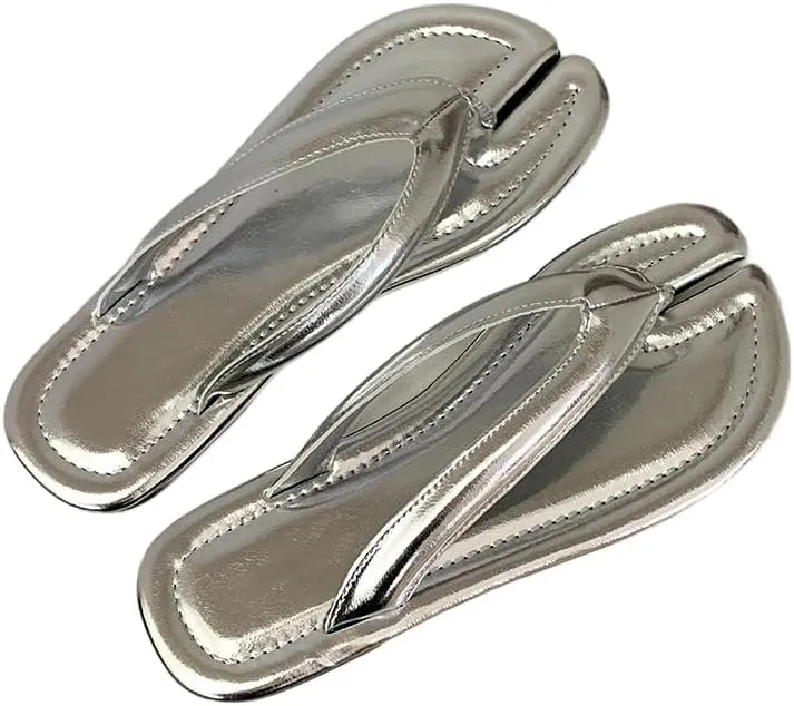 Flat Flip Flops for Women Faux Leather Split Toe Shoes Cute Summer Flats Beach Slippers Square Toe Sandals Slip On Slides