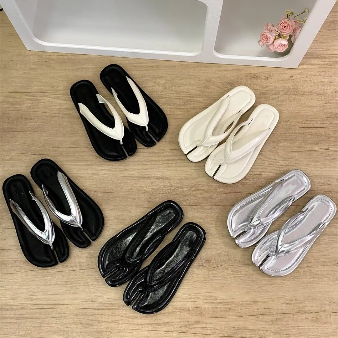 Flat Flip Flops for Women Faux Leather Split Toe Shoes Cute Summer Flats Beach Slippers Square Toe Sandals Slip On Slides