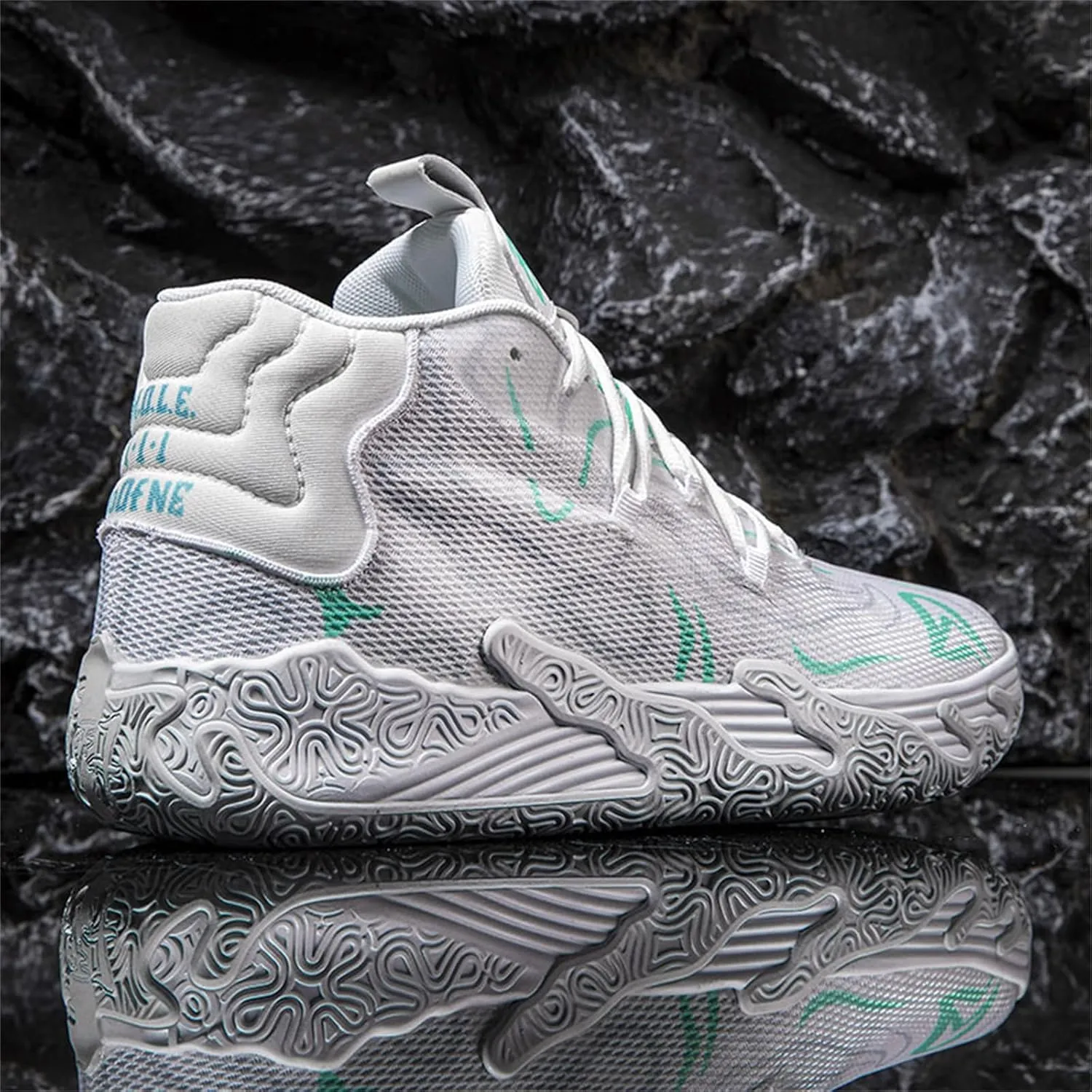 Men's Fashion High Top Lace Up Basketball Shoes Lightweight Non Slip Casual Outdoor Sneakers for Tennis Walking Volleyball