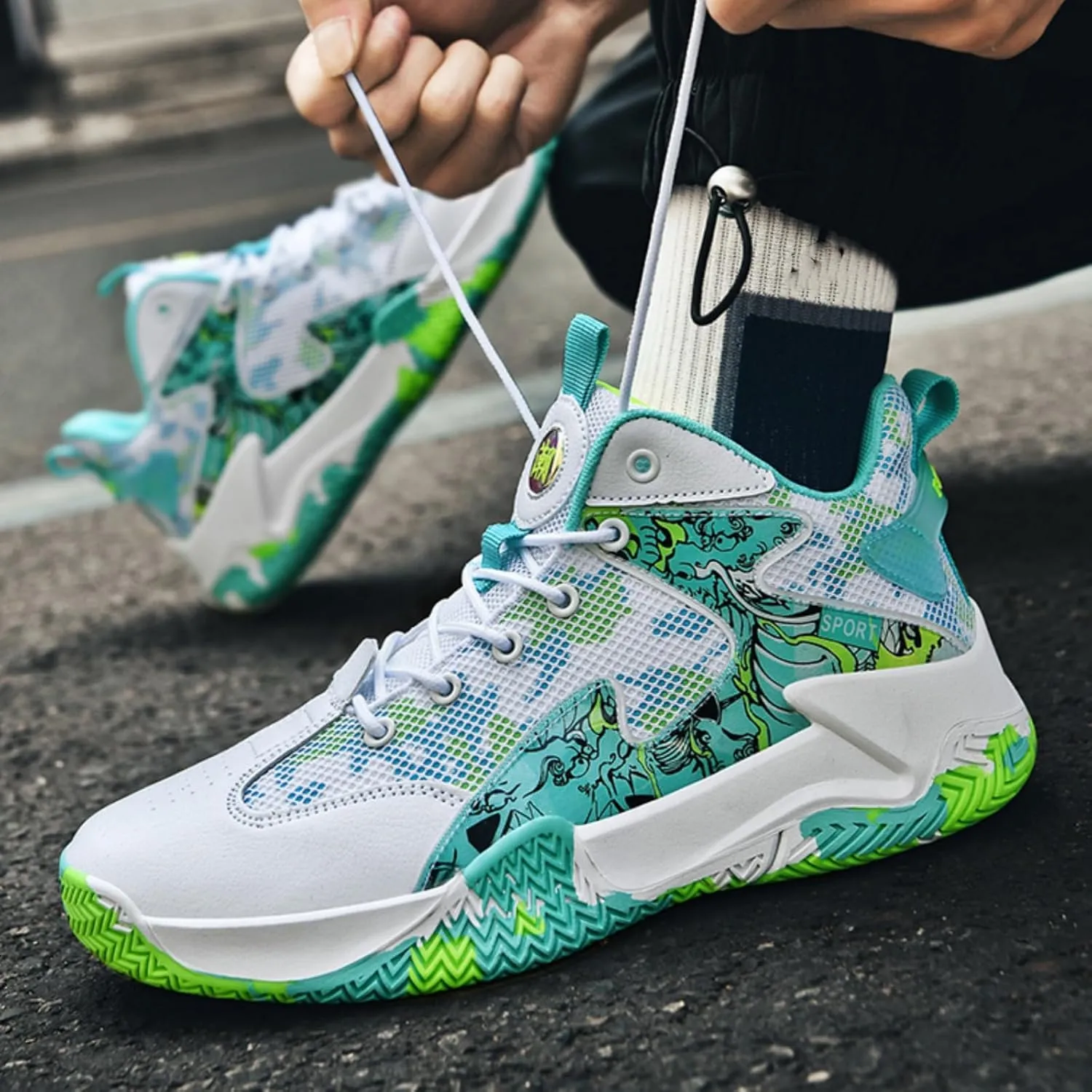 Men's High Top Breathable Mesh Basketball Shoes Fashion Non Slip Sports Sneakers Outdoor Running Training Volleyball Shoes