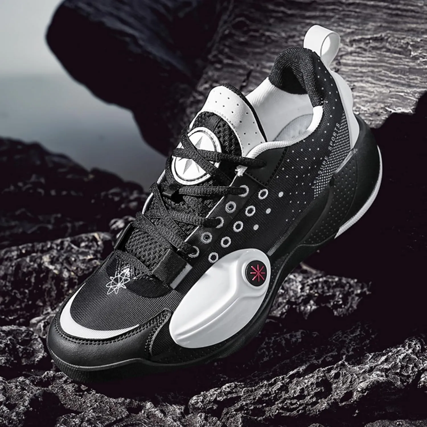Men's Lightweight Mesh Platform Basketball Shoes Fashion High Top Non Slip Sport Sneakers for Walking Running Tennis Daily Driving