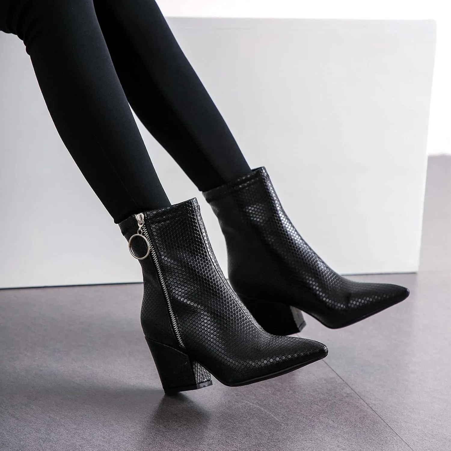 SHEMEE Women's Snakeskin Chunky High Heels Booties Pointed Toe Block Heel Snake Print Side Zipper Ankle Boots Fashion Dress Shoes