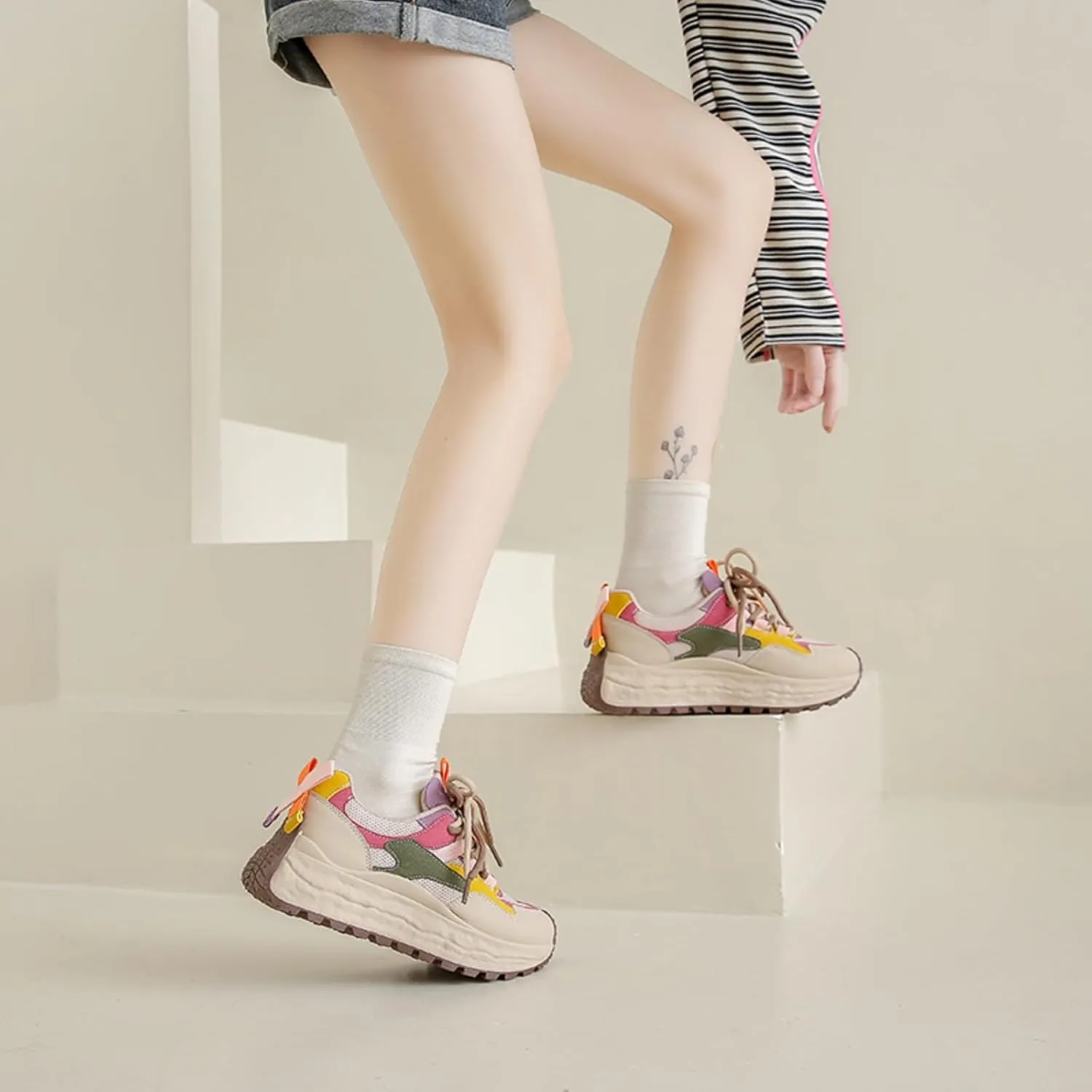 Women's Fashion Casual Sneakers Platform Design Classic Patchwork Style Ideal for Walking Playing Tennis and Traveling Chunky and Colorful Lifestyle Sneakers.