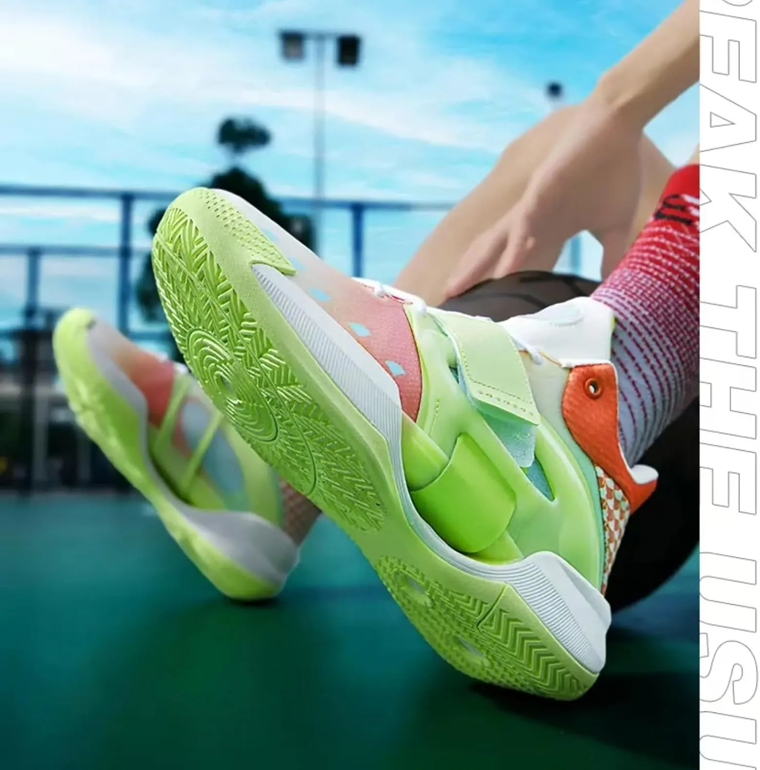 Womens Lace Up High Top Basketball Shoes Fashion Breathable Non Slip Sneakers Lightweight Outdoor Sports Tennis Walking Shoes