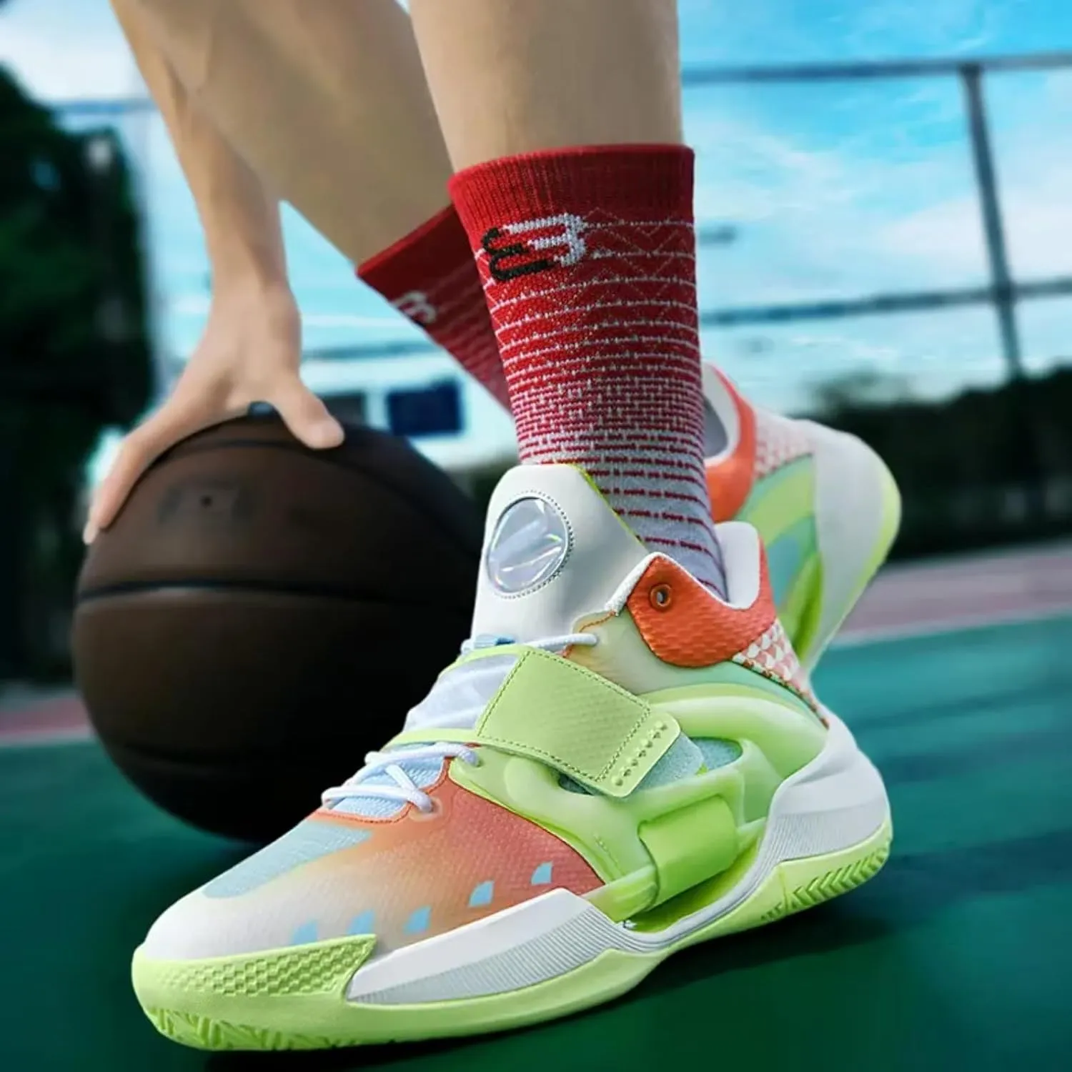 Womens Lace Up High Top Basketball Shoes Fashion Breathable Non Slip Sneakers Lightweight Outdoor Sports Tennis Walking Shoes