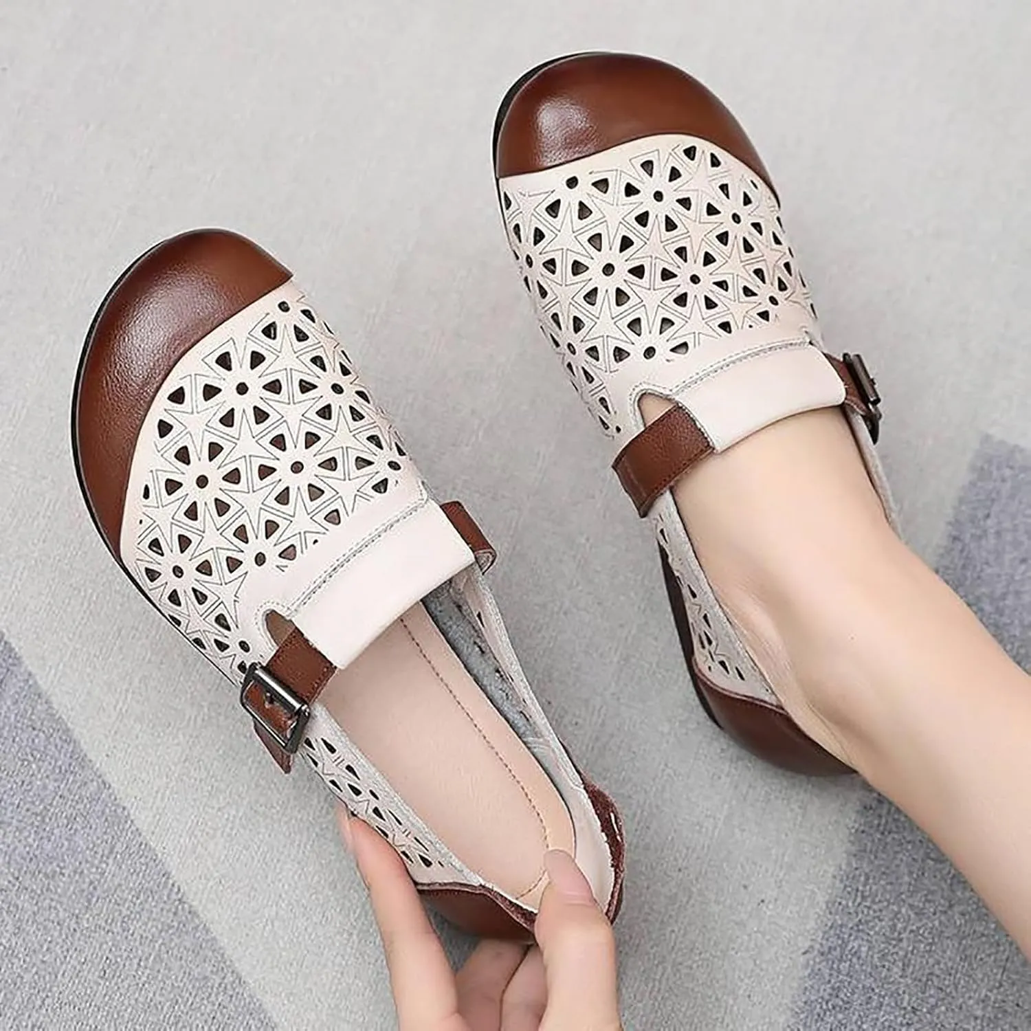 Women's Leather Hollow Flats Loafers,Fashion Side Adjustable Buckle Slip On Comfortable Lightweight Causal Sandals Round Toe Driving Walking Shoe Elegant Soft Sole Mom Shoes