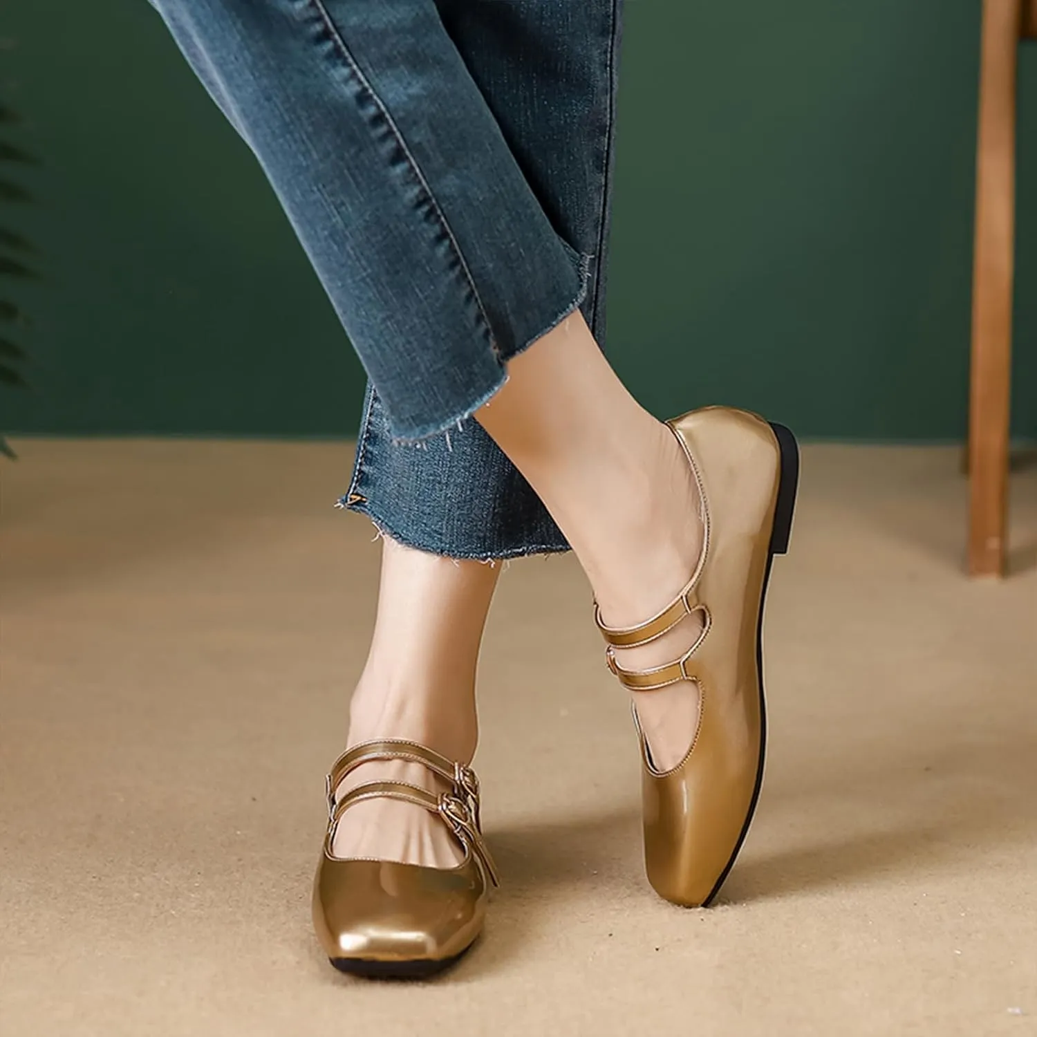 Women's Patent Leather Flat Mary Jane Shoes Elegant Square Toe Two Ankle Strap Ballet Flats for Walking Work Dressy & Casual