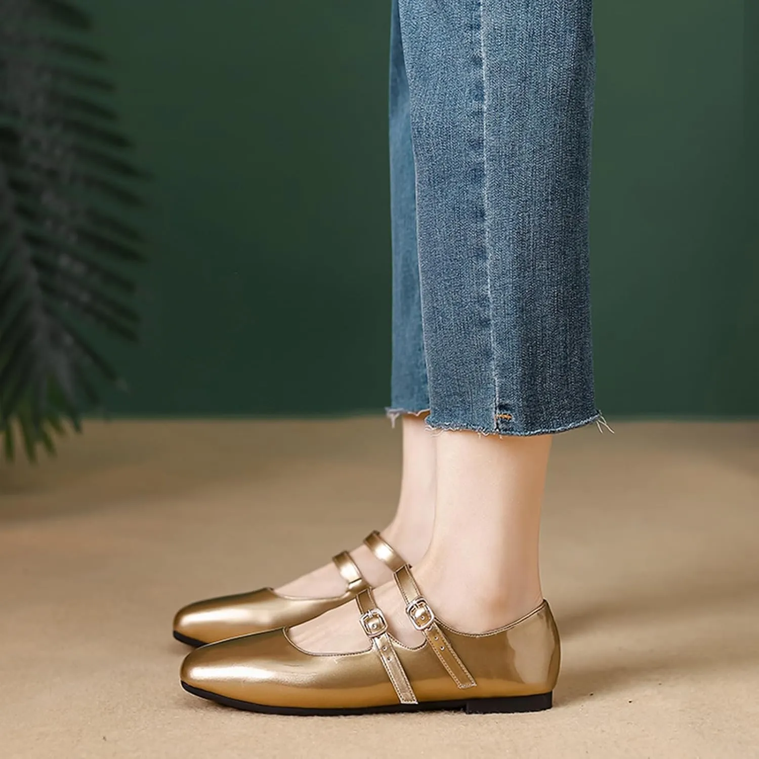 Women's Patent Leather Flat Mary Jane Shoes Elegant Square Toe Two Ankle Strap Ballet Flats for Walking Work Dressy & Casual