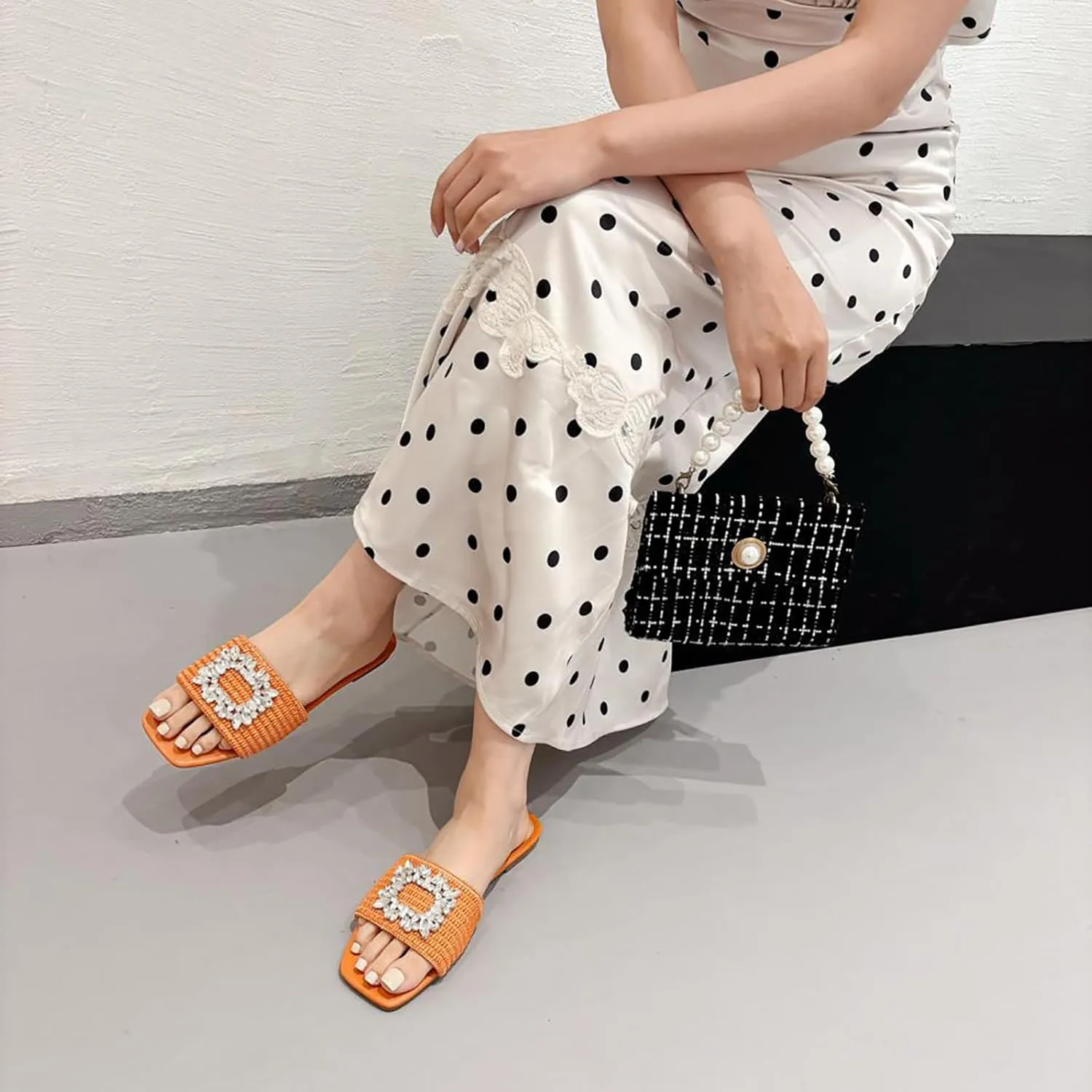 Women's Rhinestones Weave Wide Width Flat Slides Sandals Fashion Comfortable Open Toe Slip On Summer Walking Slippers for Indoor Outdoor Beach Daily Wear
