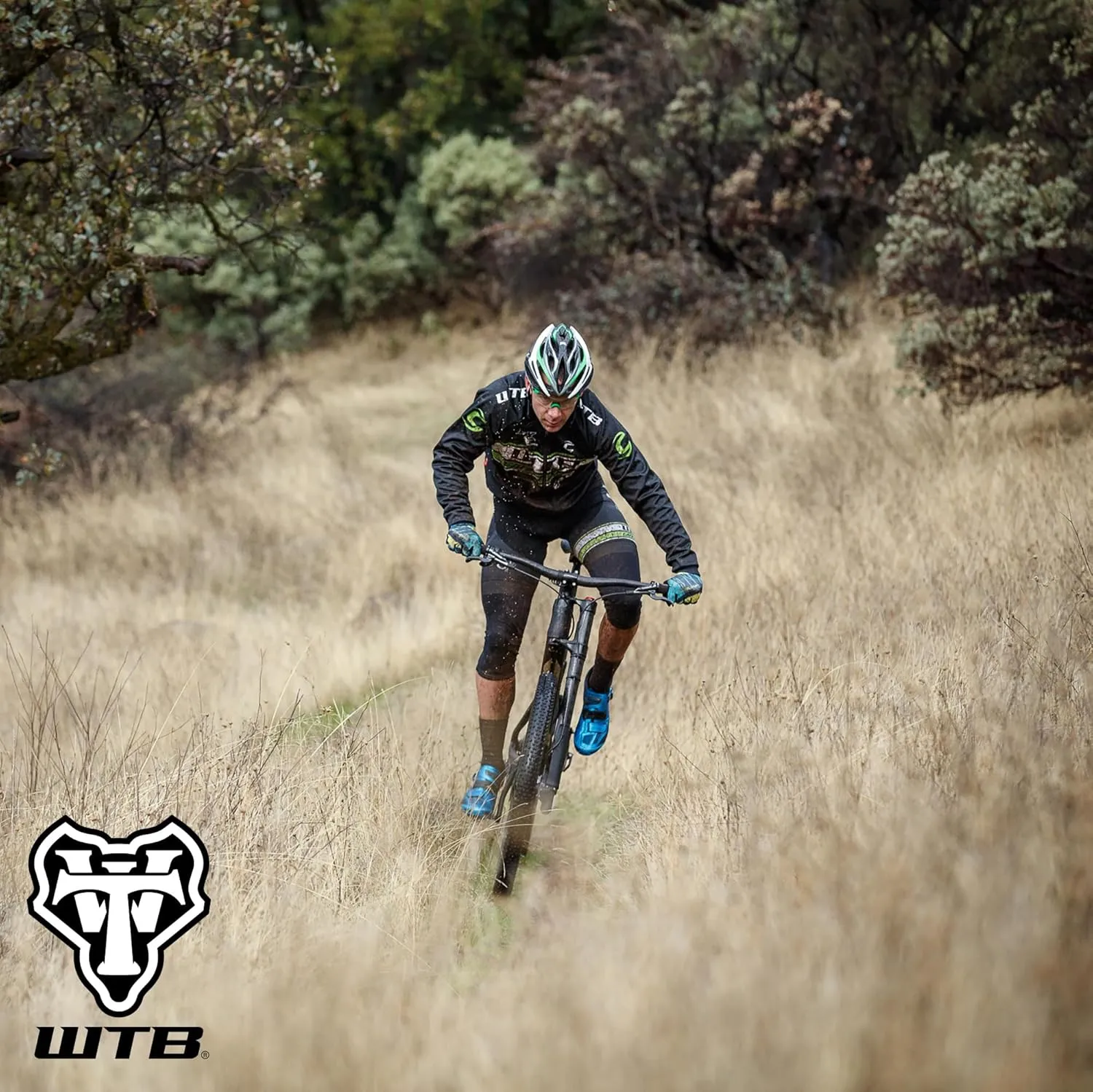 WTB Ranger Mountain Bike Tire, Tubeless Ready Folding Bead, Lightweight Fast Rolling, Available with Black or Tan Sidewalls, Dual DNA SG2 Puncture Protection, Great for Trail & Bikepacking